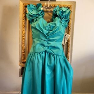 VTG 1980's Jordan turquoise ruffled cap sleeves prom dress size 6